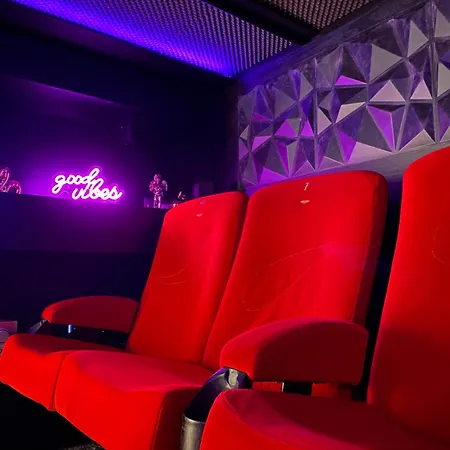 My Cinema شقة